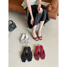 批发2026年新款<b class='q'>春</b>季低跟拖鞋一脚蹬女鞋