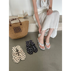 2026年新款时尚夹趾人字拖高跟凉拖波点坡跟女鞋