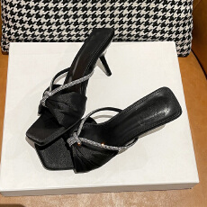 批发豹纹高跟凉拖鞋女2026新款夏季辣妹性感露趾蝴蝶结时尚水钻高跟鞋