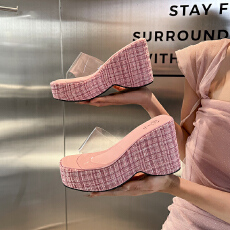 批发2026<b class='q'>夏</b>季新款时尚外穿厚底坡跟凉鞋防水台女鞋透明性感高跟凉拖鞋