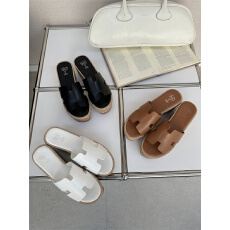 2026年春夏季新款厚底增高坡跟拖鞋女沙滩网红外穿松糕底百搭凉鞋