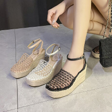 韩国小众设计2026夏季新款复古编织镂空方头粗跟高跟鞋女凉鞋夏季