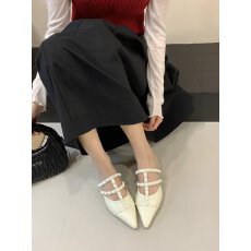批发2025<b class='q'>秋</b>季新款尖头厚底铆钉镂空女鞋皮带妆饰凉鞋