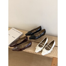 批发法式复古方头百搭平底鞋2026年新款一脚蹬软底浅口单鞋女