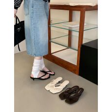 2026年夏季新款细跟夹趾舒适人字拖韩版外穿凉拖鞋女