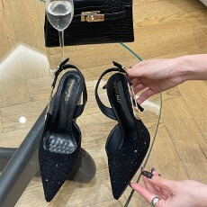 批发春夏季网红新款尖头水钻高跟鞋女绝美性感镂空包头一字扣带凉鞋