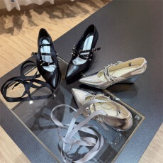 7cm黑色尖头单鞋女春夏新款铆钉真皮复古粗跟通勤浅口高跟鞋