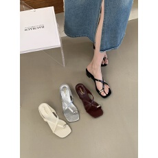 小众金属扣套趾交叉带粗跟露趾拖鞋夏季新款