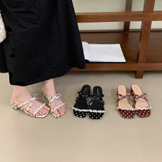 批发小众极简风复古波点一字带水钻蝴蝶结粗跟拖鞋夏季新款