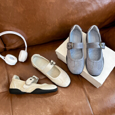 批发纯色扣带圆头款百搭简约休闲单鞋增高5公分