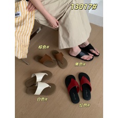 批发法式软底夹脚趾人字拖鞋女<b class='q'>夏</b>季外穿新款沙滩度假时尚平底凉拖鞋