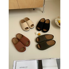 批发厚底沙丁料鱼嘴一字拖鞋女夏外穿2026新款度假旅游凉拖鞋<b class='q'>休闲</b>凉鞋