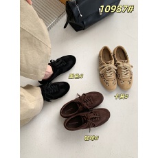 批发26秋冬新款平底德训<b class='q'>休闲</b>鞋女复古显脚小超火运动阿甘老爹鞋