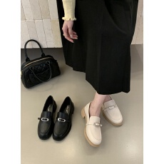 批发粗跟小众通勤软皮乐福单鞋女鞋子2026春秋季法式黑色英伦风小皮鞋