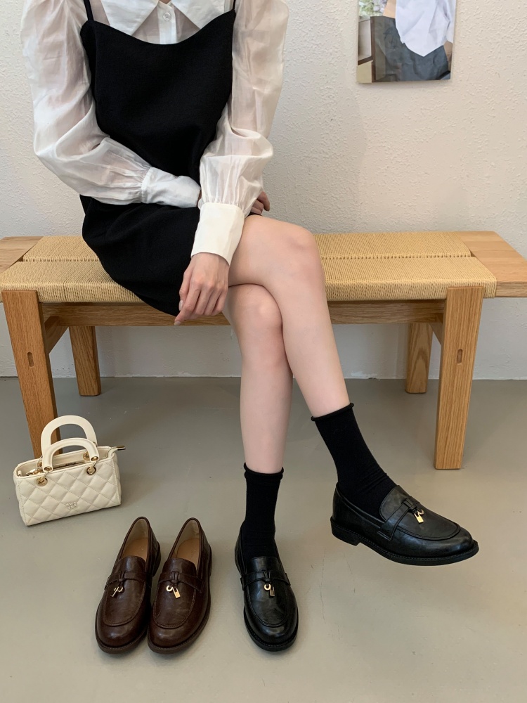 X-33634# 锁扣平底圆头乐福鞋女复古百搭通勤单鞋软底小皮鞋 女鞋批发靴子货源鞋子批发