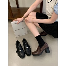 批发山茶花软底乐福鞋女2026秋冬新款加绒小皮鞋粗跟高跟单鞋