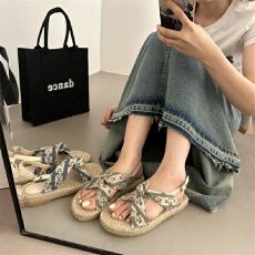 批发时尚部落罗马小凉鞋女仙女风厚底2026年春夏季新款法式一字带软底