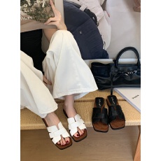 拖鞋女夏外穿2026新款百搭时尚高级感沙滩鞋女士凉拖鞋