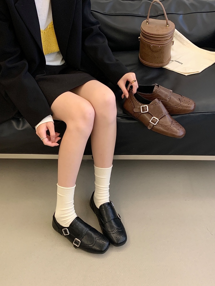 X-33641# 复古雕花乐福鞋女平底不累脚通勤单鞋英伦小皮鞋大码女鞋 女鞋批发靴子货源鞋子批发