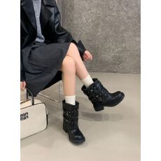 批发2025新款真皮厚底复古短靴时尚柳钉中筒马丁靴英伦风皮带短靴