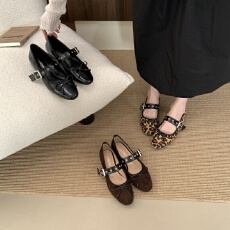 批发2025秋季新款浅口平底玛丽珍单鞋女鞋子一字带温柔风圆头芭蕾舞鞋