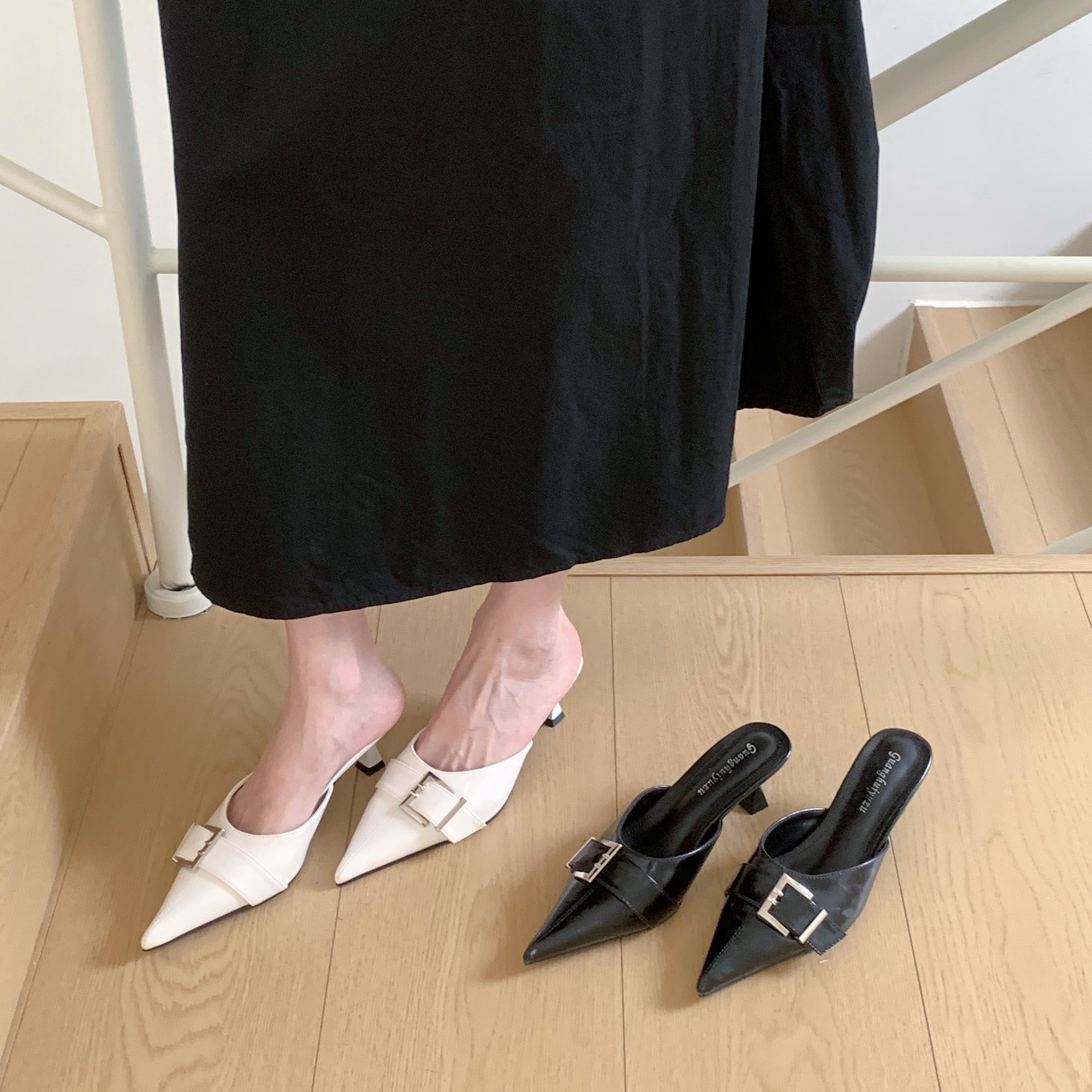 X-33427# 尖头半拖鞋女外穿新款高跟鞋高级感金属扣一脚蹬细跟穆勒鞋 女鞋批发鞋子货源