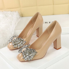 批发粗跟高跟鞋百搭水钻蝴蝶结礼服婚纱鞋漆皮<b class='q'>气质</b>方头单鞋女