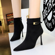 批发<b class='q'>欧美</b>风时尚性感时装靴尖头绒面细跟皮带扣侧拉链高跟短靴女