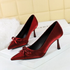 批发法式时尚<b class='q'>气质</b>高跟鞋金丝绸缎蝴蝶结尖头浅口一脚蹬细跟<b class='q'>女鞋</b>