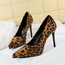 批发<b class='q'>欧美</b>百搭防水台高跟鞋女细跟气质不累脚尖头绒面豹纹单鞋