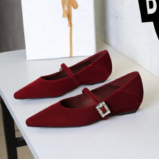 批发法式风时尚水钻扣一字带尖头浅口坡跟女鞋<b class='q'>舒适</b>低跟单鞋女