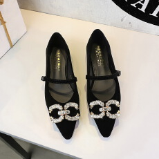 批发韩版复古风一字式扣带坡跟女鞋高级水钻扣尖头浅口单鞋女