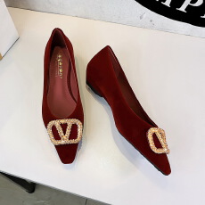 批发欧美风<b class='q'>性感</b>水钻V扣装饰尖头浅口一脚蹬坡跟低跟单鞋女