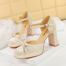 批发粗跟高跟鞋女防水台绒面蝴蝶结方头百搭一字带中空单鞋
