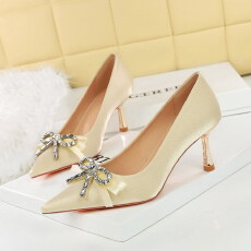 批发欧美风丝带蝴蝶结水钻高跟鞋女尖头浅口绸缎细跟气质单鞋