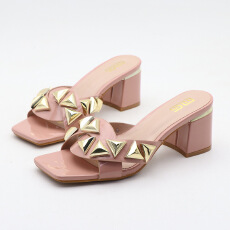 批发2026春<b class='q'>秋</b>季露趾一字带高跟鞋粗跟百搭跨境大码女凉拖货号