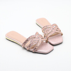 批发2026夏季新款<b class='q'>韩版</b>水钻亮片一字平底外穿凉拖鞋跨境女鞋货号