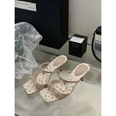 批发小碎花~配裙子<b class='q'>甜美</b>风高跟凉鞋女夏季新款蝴蝶结一脚蹬细跟凉拖女