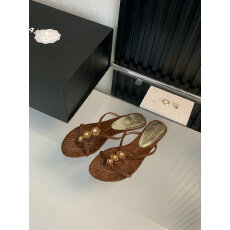 2026新款波西米亚夹趾凉拖女 复古水钻刺绣外穿拖鞋 度假风凉鞋