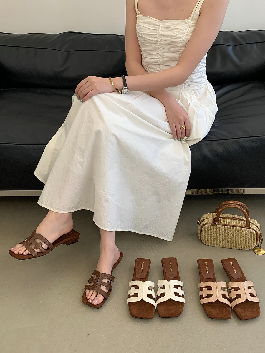 X-33428# 复古H扣平底凉拖女外穿方头一字带低跟拖鞋 女鞋批发鞋子货源