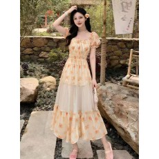 批发2026夏新款法式大码设计感向日葵拼接大摆度假长裙短袖<b class='q'>甜美</b>仙女裙