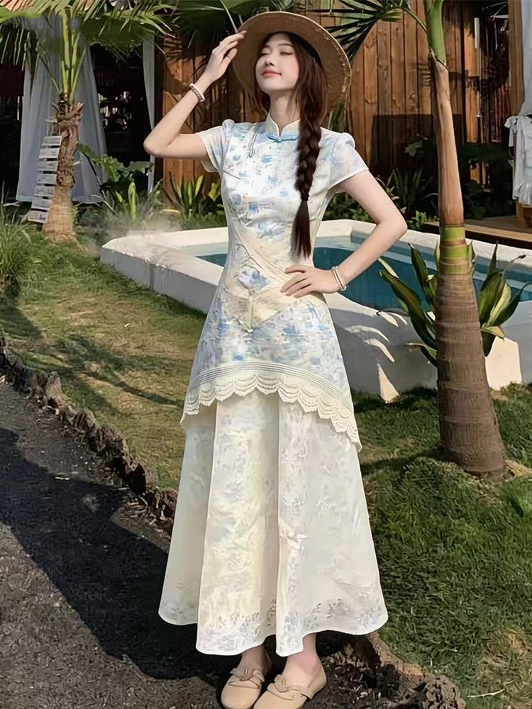 RY2751# 2026夏新款新中式独特漂亮蓝色碎花连衣裙大码蕾丝拼接改良...