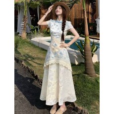 批发2026夏新款新中式独特漂亮蓝色碎花连衣裙大码蕾丝拼接改良旗袍裙