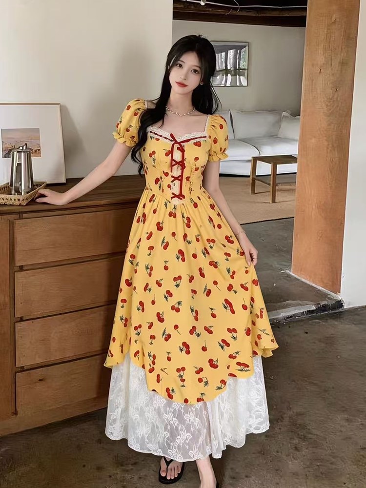 RY2750# 2026夏季新款大码甜美碎花方领泡泡袖不规则拼接蕾丝摆方领...