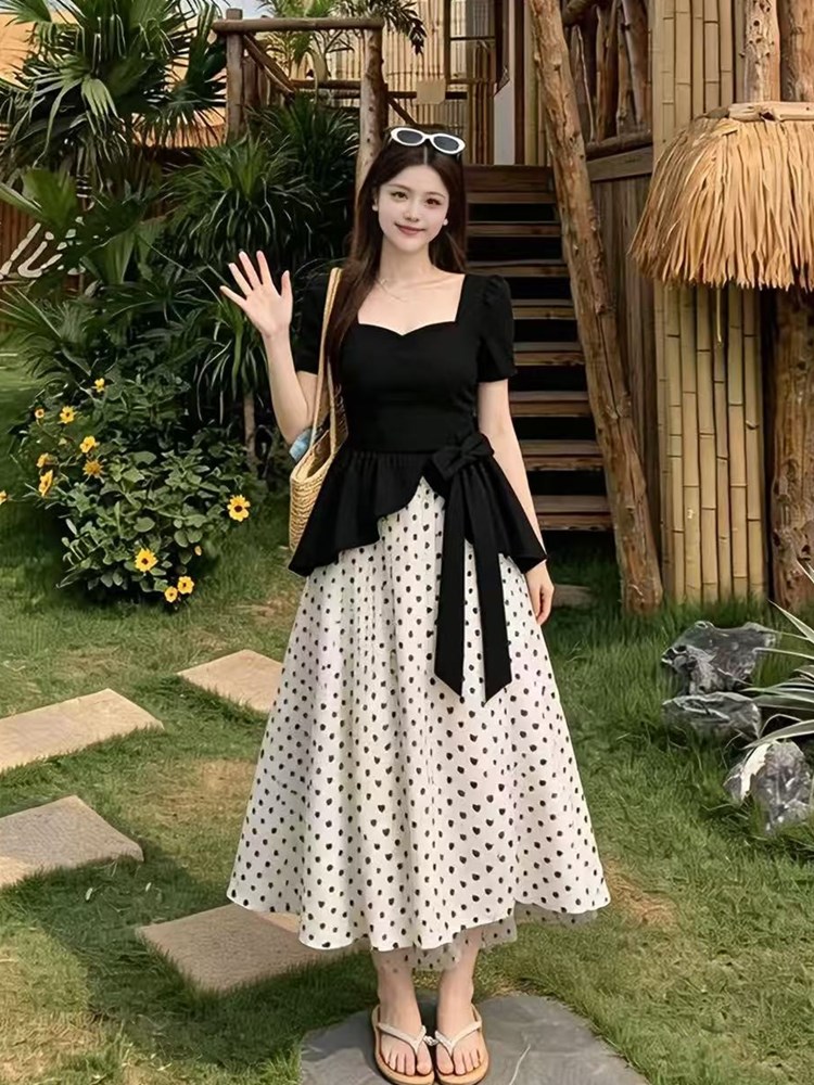 2026 새로운 부드러운 바람 프릴 패치워크 드레스 여름 여성 지방 mm 페이크 레이어드 배색 슬림해 보이는 도트 무늬 치마