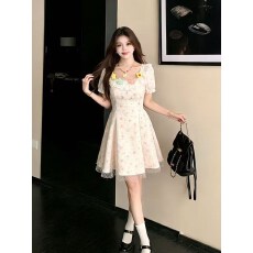 批发甜美泡泡袖碎花连衣裙子2026<b class='q'>夏</b>胖mm法式初恋公主蓬蓬裙小个子短裙
