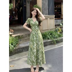批发2026夏季新款胖mm法式复古翠玉笙藤碎花收腰显瘦度假风气质连衣裙