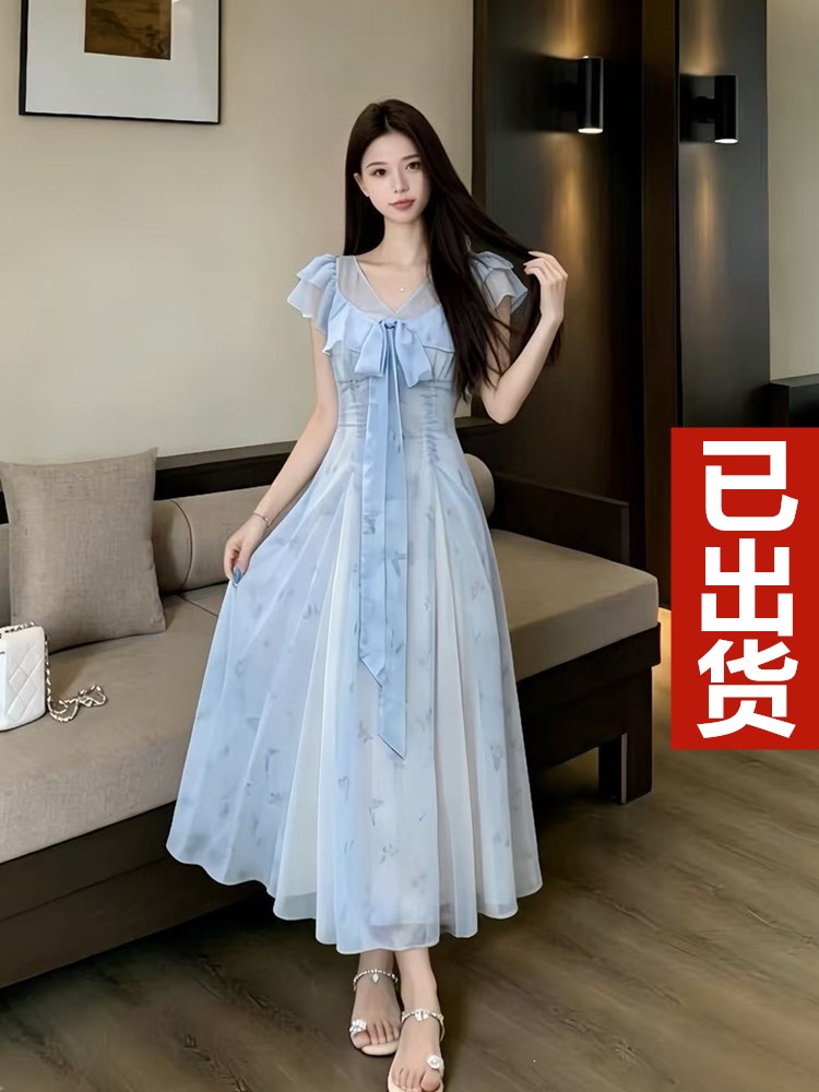 RY8826# 星辰蝶影2026夏新款胖mm清冷感印花重工收腰显瘦气质裙A字度假裙