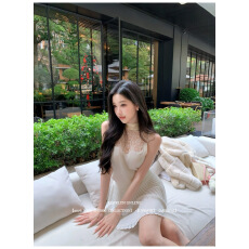 批发Roselyn 法式玉脂花卉蕾丝针织上衣+花边百褶裙套装