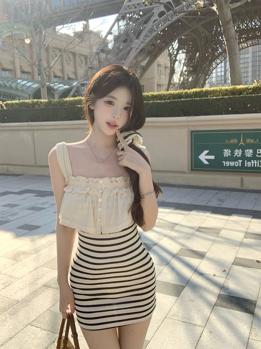 고대 조기 소녀 마음 부드러운 자매 바람 분위기 센스 스트라이프 페이크 레이어드 한 부서 드레스 shebyshj 베트남